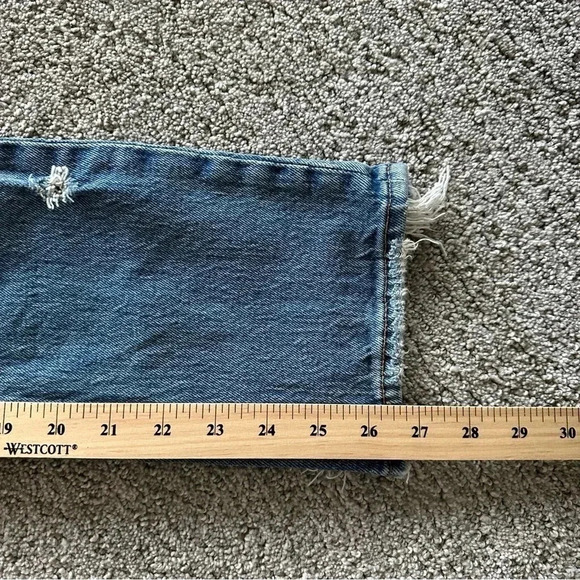 Abercrombie & Fitch Curve Love Mom High Rise Distressed Jeans 24/00 Regular - Picture 9 of 9